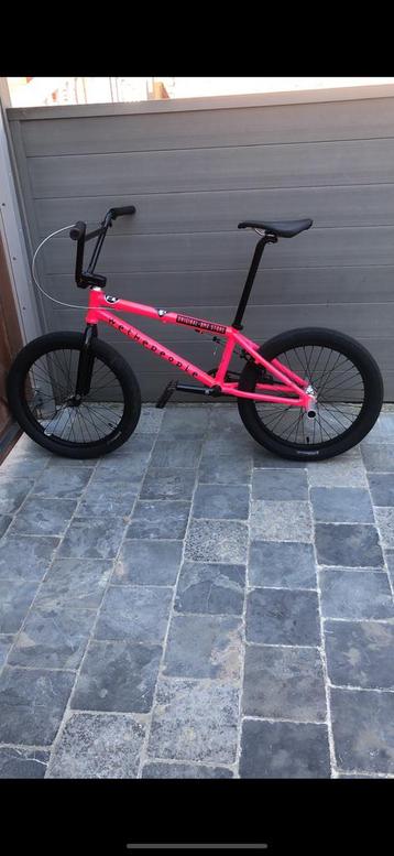 Bmx whetepeople beschikbaar voor biedingen