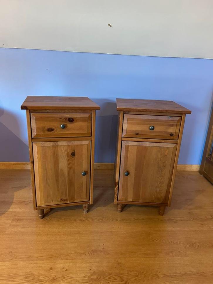 Set van 2 houten nachtkastjes / kastjes, Huis en Inrichting, Slaapkamer | Nachtkastjes, Gebruikt, Hout, Ophalen