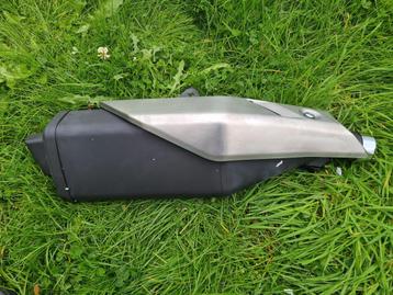 Honda X ADV 750 demper orgineel nieuw!

Bouwjaar 2025!

 beschikbaar voor biedingen