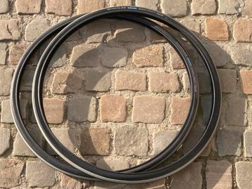 Pneus 24x1 beschikbaar voor biedingen