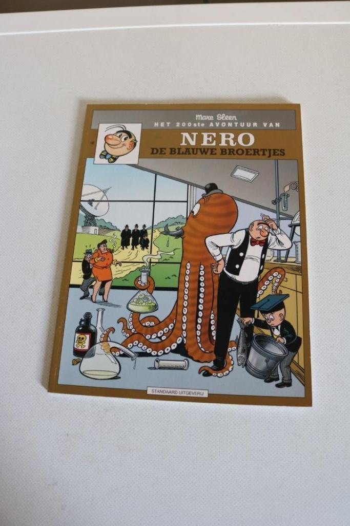 Nero nr 146 : De blauwe broertjes - sc - 1e druk 1999, Boeken, Stripverhalen, Zo goed als nieuw, Eén stripboek, Ophalen of Verzenden