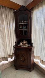 Antieke houten kast, Ophalen
