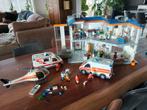 Playmobil groot ziekenhuis met ambulances en helikopter, Kinderen en Baby's, Speelgoed | Playmobil, Ophalen of Verzenden, Zo goed als nieuw