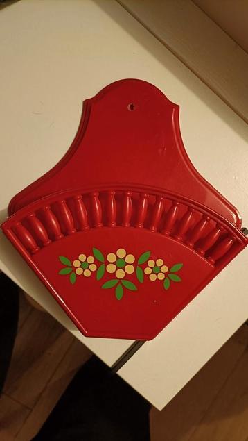 Vintage rode Emsa koffiefilterhouder beschikbaar voor biedingen