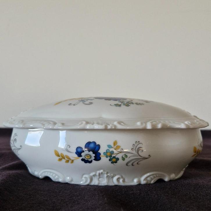 Limoges - porseleinen bonbonnière met bloemenmotief, Antiek en Kunst, Antiek | Porselein, Ophalen of Verzenden