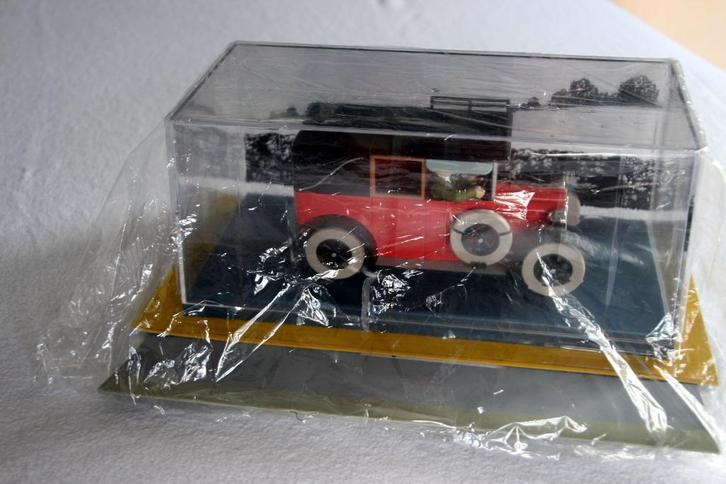Kuifje auto 1/24 Tintin voiture n 62 taxi Hergé NEW!, Verzamelen, Stripfiguren, Nieuw, Kuifje, Verzenden