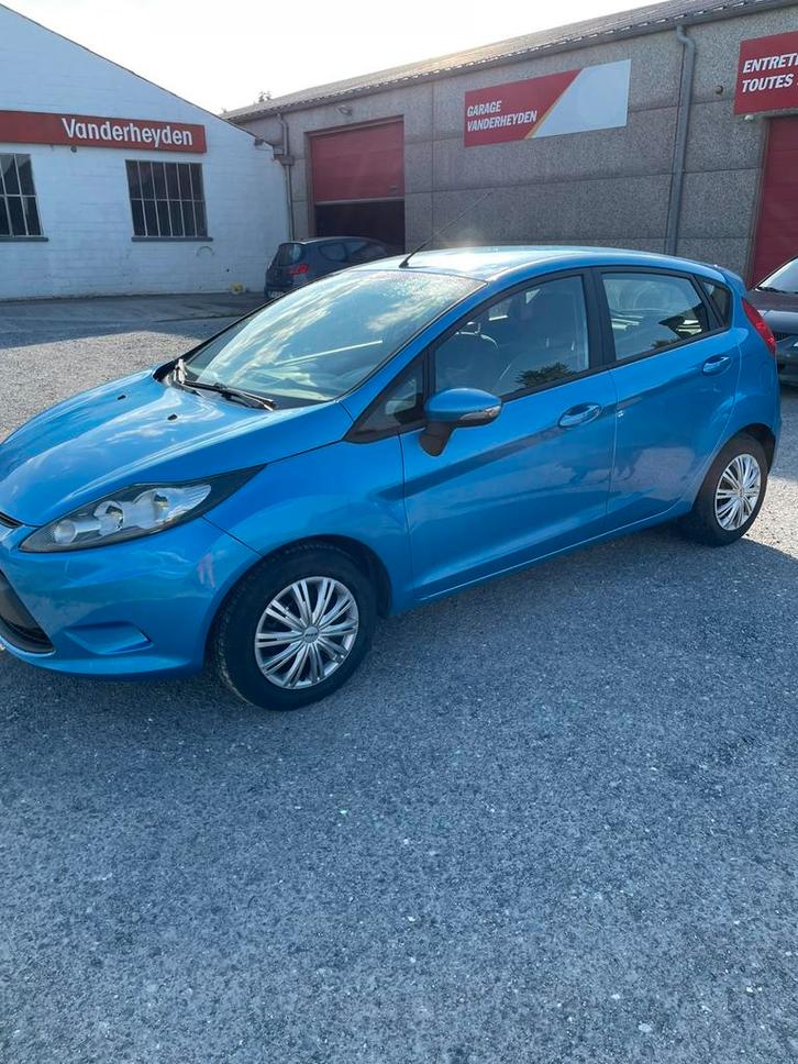 Ford fiesta 1,6 tdi, Auto's, Ford, Particulier, Fiësta, Diesel, Euro 5, Stadsauto, 5 deurs, Handgeschakeld, Blauw, Zwart, Stof