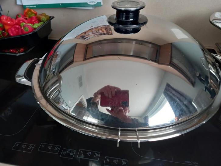 AVR Wok of cataplanapan diam.38 -40 cm, Huis en Inrichting, Keuken | Potten en Pannen, Wok, Ophalen of Verzenden