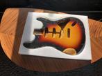 MJT Stratocaster body relic - 3-tone sunburst, Enlèvement ou Envoi, Utilisé, Guitare électrique
