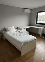 Bed met bureau, Huis en Inrichting, Slaapkamer | Complete slaapkamers, Ophalen, Gebruikt, Eenpersoons, Modern