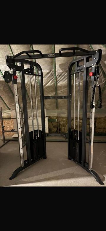 Dual lat pulley beschikbaar voor biedingen