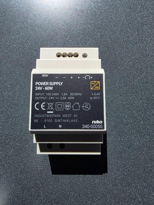 Niko 340-00050 24 Vdc, 2,5 A, 60 W modulaire voeding, Doe-het-zelf en Bouw, Elektriciteit en Kabels, Nieuw, Ophalen of Verzenden
