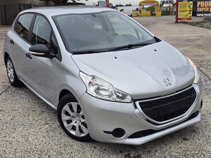 PEUGEOT 208 1.4 HDI 2014 AIRCO/CRUISE/5 DEURS/3.750 €, Auto's, Peugeot, Bedrijf, Te koop, ABS, Airbags, Airconditioning, Boordcomputer