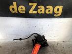 Remklauw (Tang) links-voor van een Renault Clio, Ophalen of Verzenden, 3 maanden garantie, Gebruikt, Renault