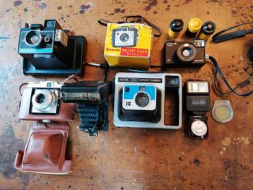 Lot d'appareils photos vintage et accessoires beschikbaar voor biedingen