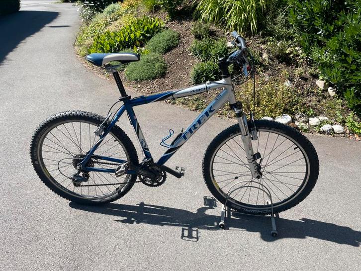 TREK 4900 alpha, Fietsen en Brommers, Fietsen | Heren | Sportfietsen en Toerfietsen, Gebruikt, Meer dan 20 versnellingen, 26 inch