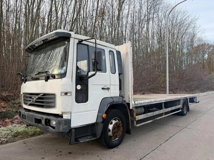 Volvo FL 615 220 PS (bj 2002), Auto's, Vrachtwagens, Bedrijf, Te koop, Volvo, Diesel, Euro 3, Handgeschakeld, Achterwielaandrijving