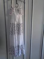 jolie robe bien fraiche blanc fleurie rouge taille 3*S, Comme neuf, Taille 36 (S), Enlèvement ou Envoi, Blanc