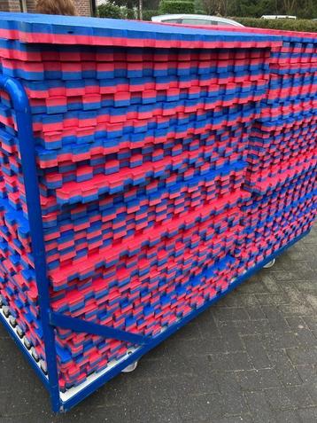 puzzelmatten 100 x 100 x 4 cm blauw/rood 9 stuks, Sport en Fitness, Ophalen, Gebruikt