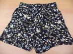 gebloemde short in maat S, Kleding | Dames, Broeken en Pantalons, Overige kleuren, Kort, Yessica, Nieuw