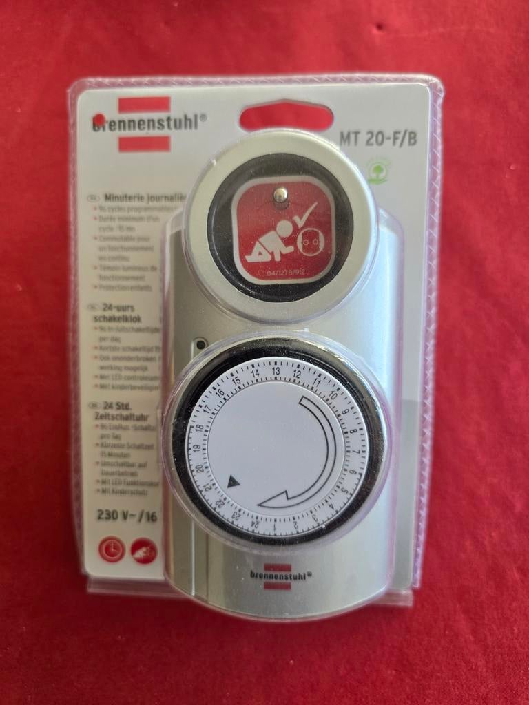 Tijdsklok schakelaar Brennenstuhl tot 16A of 3.680W !!, Hobby en Vrije tijd, Elektronica-componenten, Ophalen of Verzenden