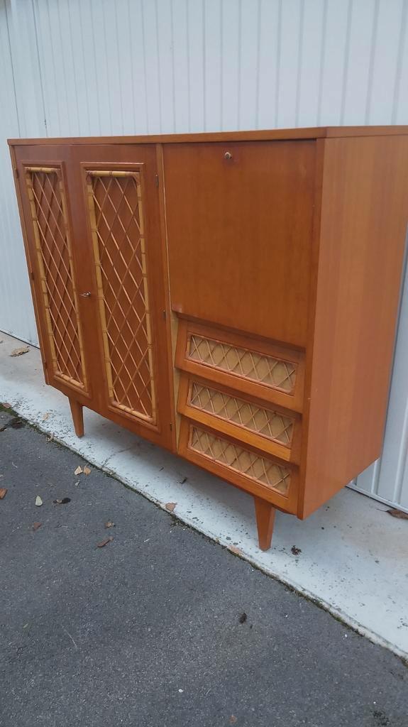 Original meuble vintage scandinave bois et rotin année 60, Antiek en Kunst, Antiek | Meubels | Kasten, Ophalen
