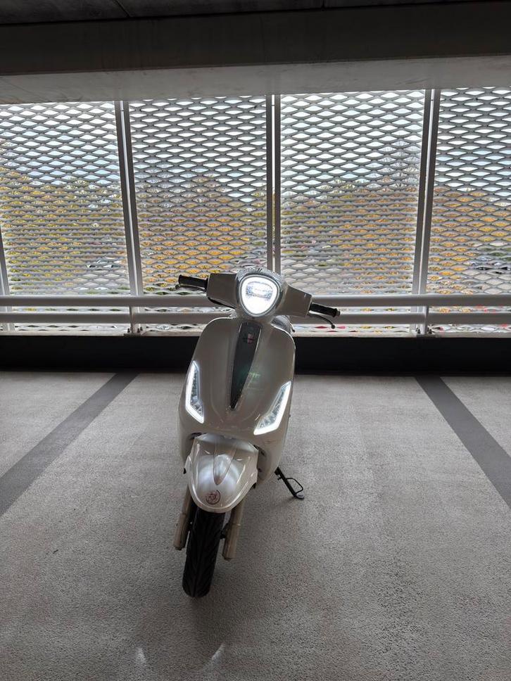 Brommer GTS Bravo 50cc, Fietsen en Brommers, Brommers | Vespa, Gebruikt, Overige modellen, Klasse B (45 km/u), Ophalen of Verzenden