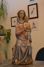 Mariabeeld met Jezus op schoot, Ophalen