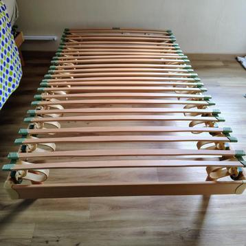 Bedframe met lattenbodem ergosleep beschikbaar voor biedingen