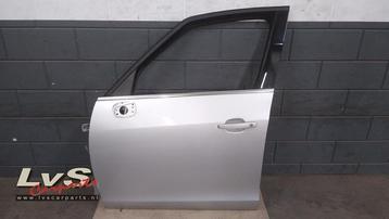 Portier 4Deurs links-voor van een Opel Zafira (Z176) beschikbaar voor biedingen