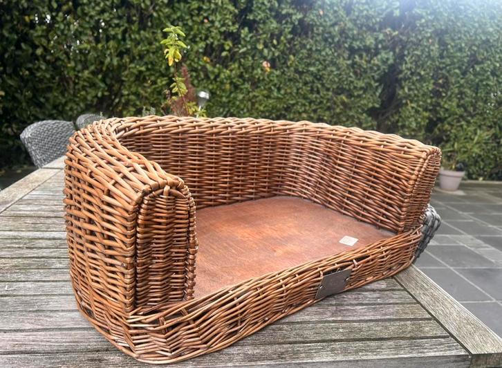 Stijlvolle hondenmand, slechts sporadisch eens gebruikt!, Animaux & Accessoires, Paniers pour chiens, Comme neuf, Enlèvement