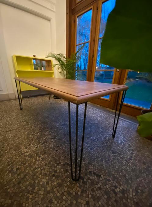 Eiken tafel en zwarte stalen hairpin poten, Huis en Inrichting, Tafels | Eettafels, 50 tot 100 cm, 150 tot 200 cm, Vijf personen of meer