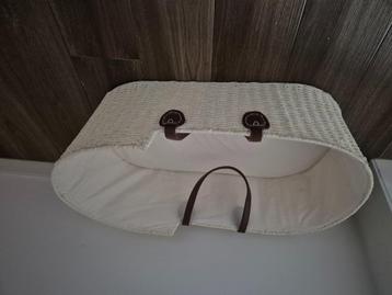 rieten baby mand  beschikbaar voor biedingen