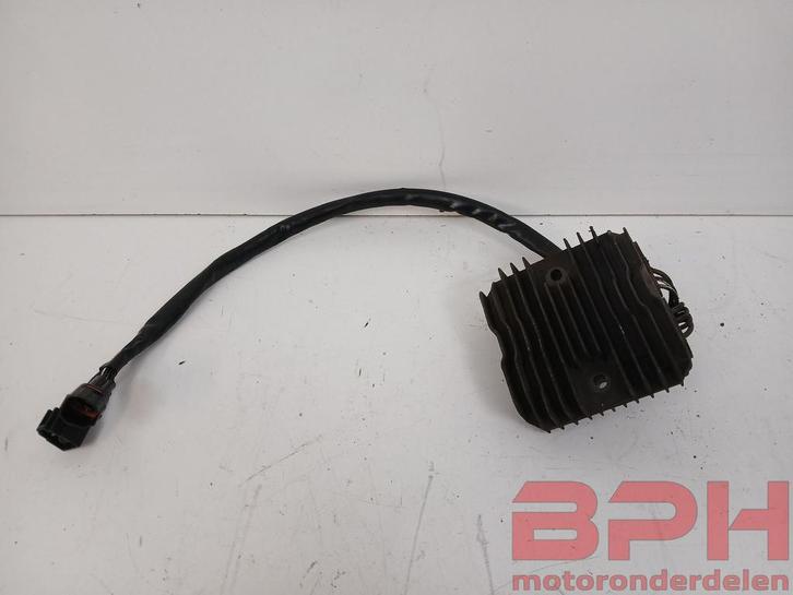 Spanningsregelaar Suzuki GSX1300BK GSX1300 B-king Bking rect, Motoren, Onderdelen | Suzuki, Gebruikt, Ophalen of Verzenden