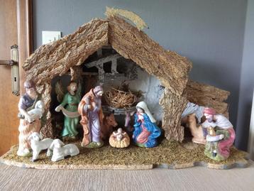 KERSTSTAL MET BEELDEN beschikbaar voor biedingen