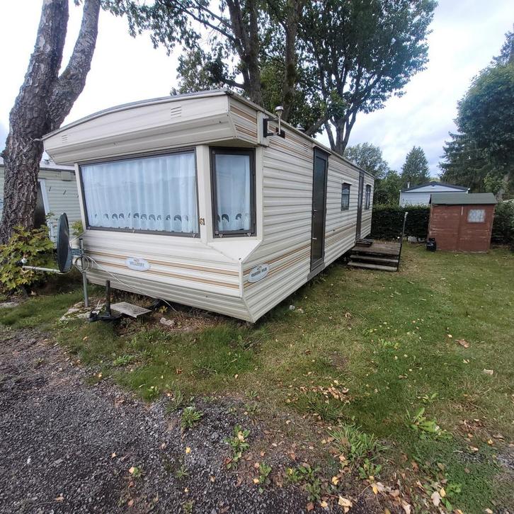 Stacaravan met jaarplaats in Ardennen, Caravans en Kamperen, Stacaravans, Ophalen of Verzenden