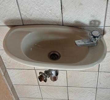 Klein wasbakje/lavabo, Enlèvement, Utilisé