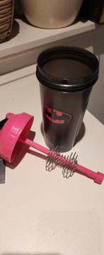 Nieuwe shakebeker, Enlèvement, Neuf