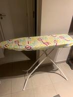 Strijkplank - 110cm x 30cm, Elektronische apparatuur, Strijkijzers en Strijkplanken, Ophalen, Zo goed als nieuw