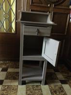 Bijzet tafeltje, Huis en Inrichting, Tafels | Bijzettafels, 55 tot 75 cm, Zo goed als nieuw, Overige vormen, Hout