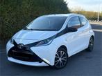 Toyota Aygo facelift 2017, Auto's, Euro 6, Wit, Handgeschakeld, Particulier