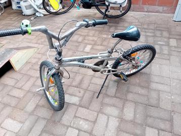 BMX beschikbaar voor biedingen