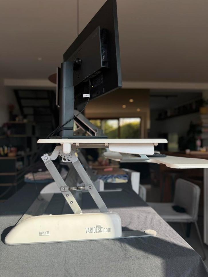 Ergonomische bureau verhoger, Huis en Inrichting, Bureaus, Zo goed als nieuw, Stabureau, In hoogte verstelbaar, Ophalen