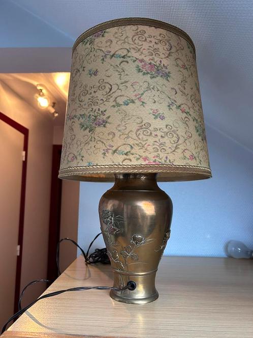 Lampe de table ancienne, cuivre, abat-jour en tissu, 90 ans, Antiquités & Art, Antiquités | Éclairage, Enlèvement