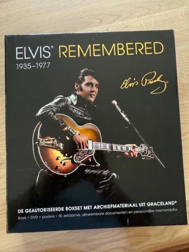 Verzamelbox Elvis Remembered 1935-1977, Boeken, Muziek, Zo goed als nieuw, Artiest, Ophalen