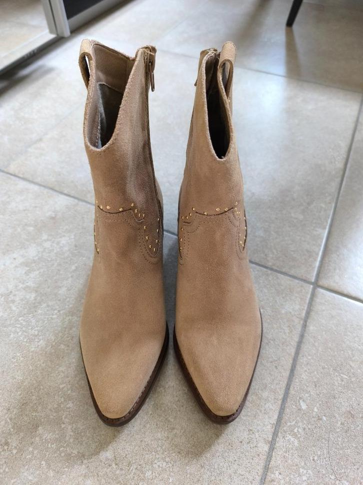 Dames enkellaarsjes, Kleding | Dames, Schoenen, Nieuw, Lage of Enkellaarzen, Beige, Ophalen of Verzenden