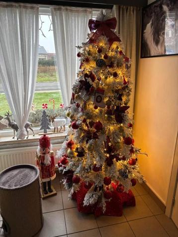 Kerstboom 180 cm  beschikbaar voor biedingen