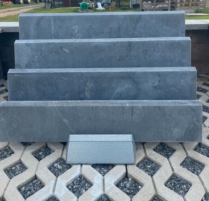 Gevelplinten in blauwe steen, Doe-het-zelf en Bouw, Plinten en Afwerking, Nieuw, Plinten, Hardsteen, Ophalen