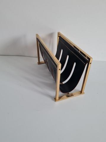 vintage lederen brievenhouder merk ILG beschikbaar voor biedingen