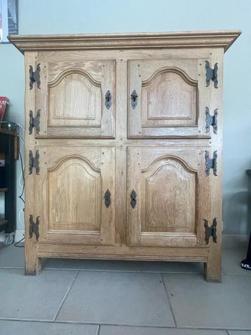 Buffet en chêne massif avec 4 portes, Avec porte(s), 25 à 50 cm, Comme neuf, 100 à 150 cm